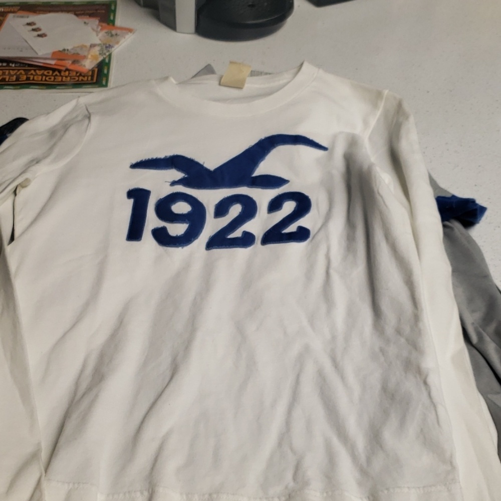 Long sleeve t